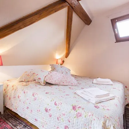 דירה Traditional Loft & Studio *