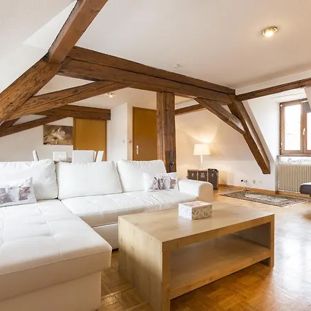 דירה Traditional Loft & Studio *