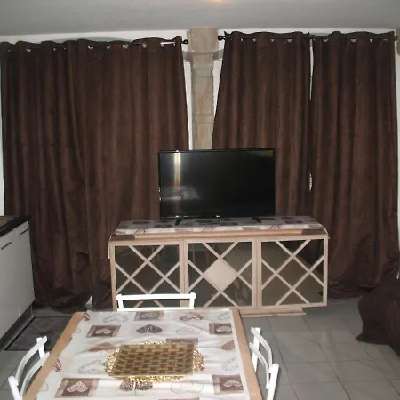 דירה Traditional Loft & Studio