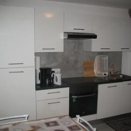 Traditional Loft & Studio דירה *